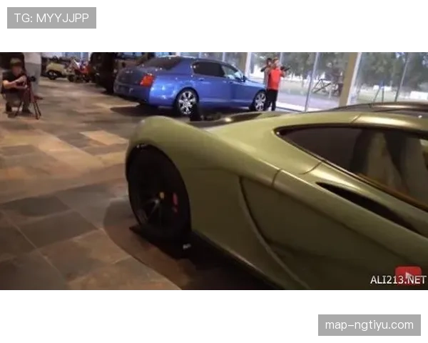 梅威瑟的豪车车库，光钥匙都能当房租了吧？